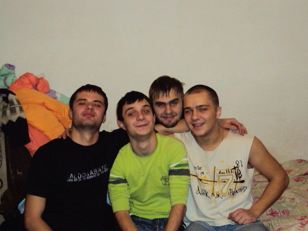 Антон Сурков