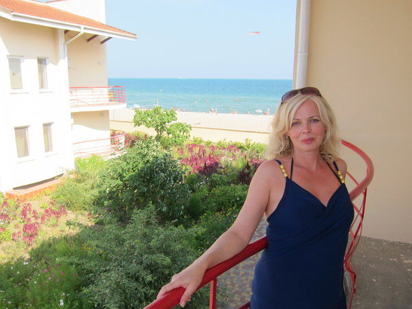 Лена Комаренко