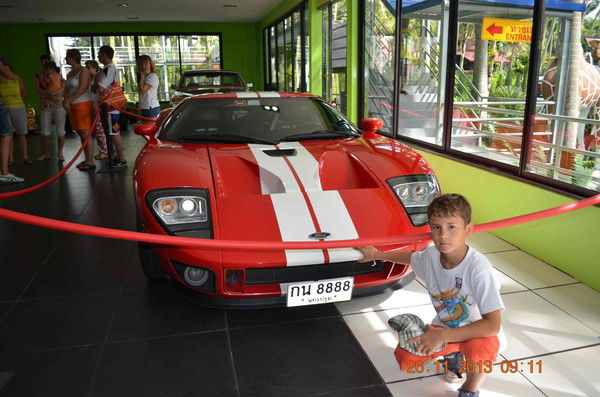 Толик Денисюк