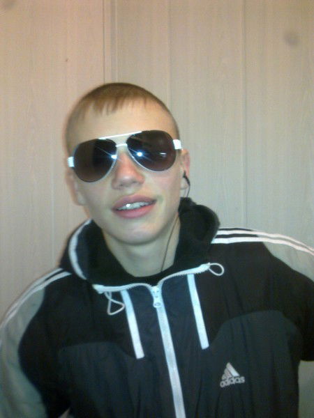 Артем Хрычев