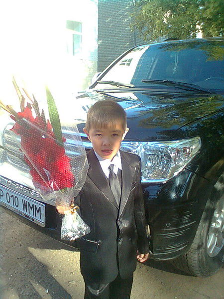 Даурен Баяшев