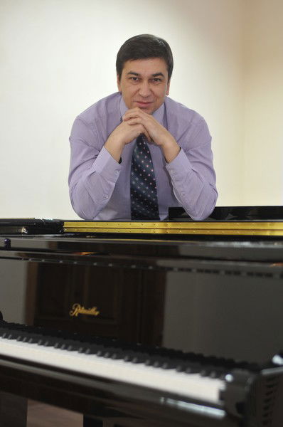 Марат Сутюшев