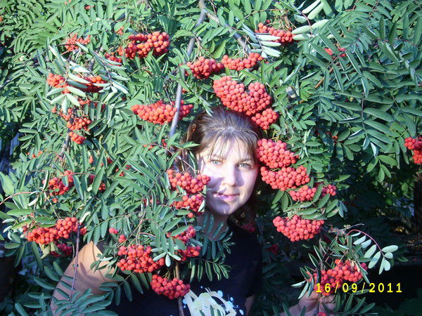 Оленька Суровова