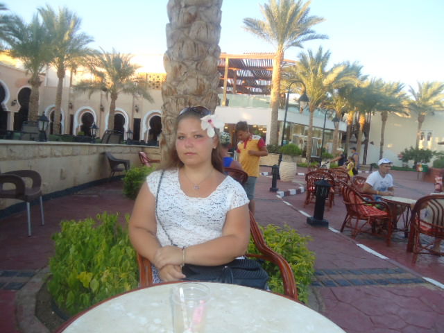 Аня Иванова