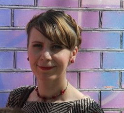 Оля Харасова