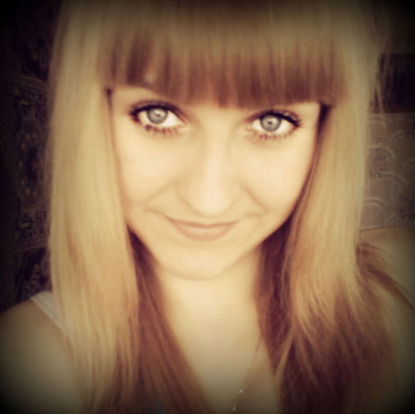 Яна Подлужная