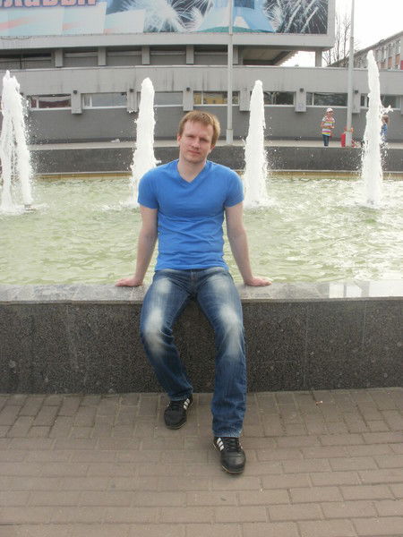 Антон Кулешов