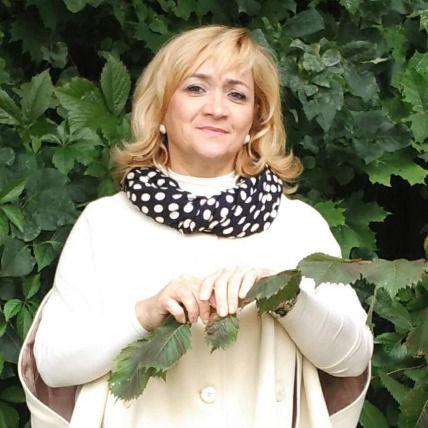 Елена Попова