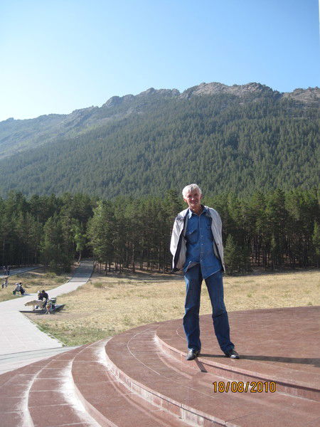 Виктор Калинов