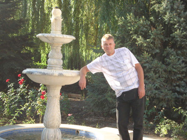 Константин Бутов