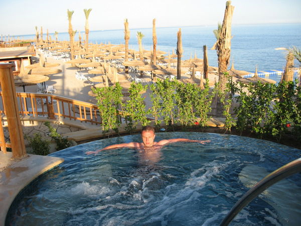 Михаил Новиков