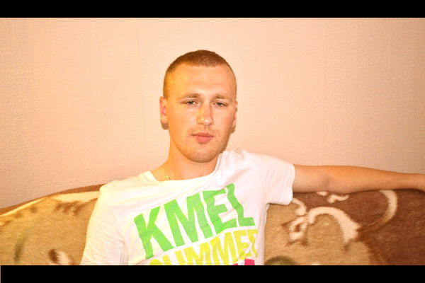 Артем Воронов