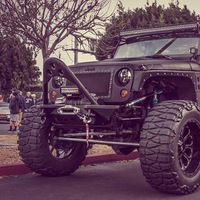 Бомба Бомба