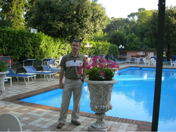 Олег Шауров