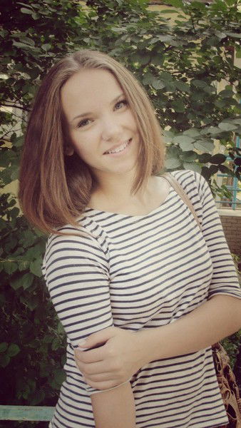 Анастасия Комшина