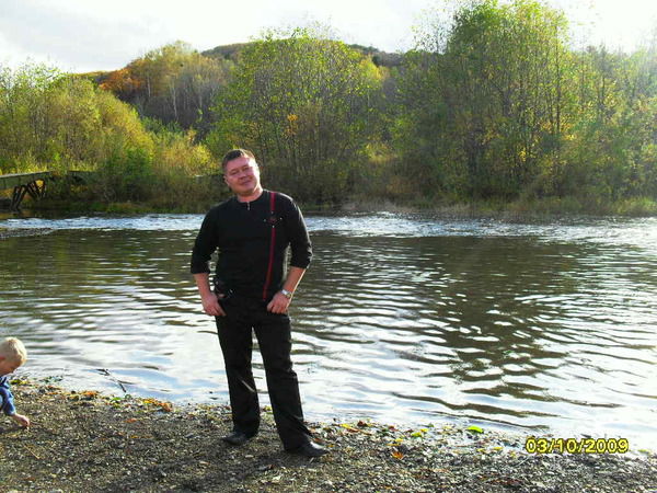 Александр Нелюбин