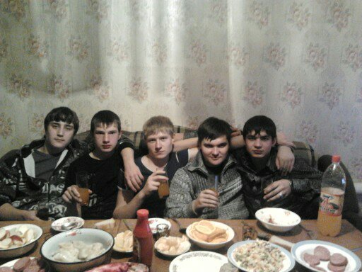 Андрей Попов