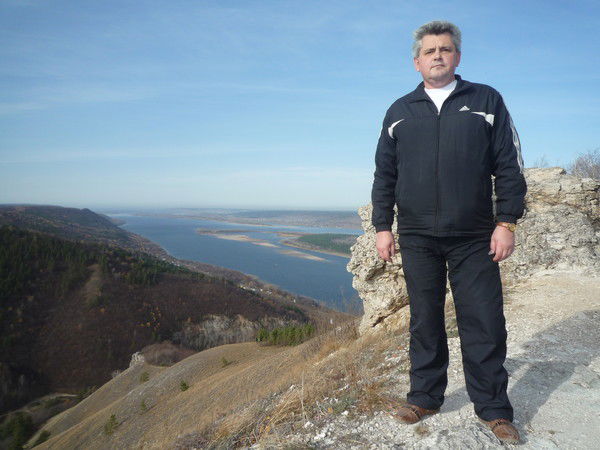 Олег Шнырев