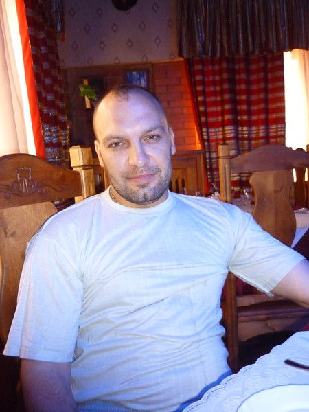 Виталий Естремский