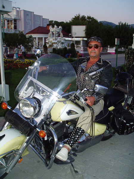 Евгений Онищенко