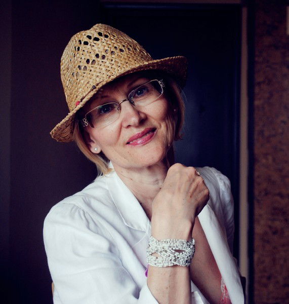 Людмила Жданова