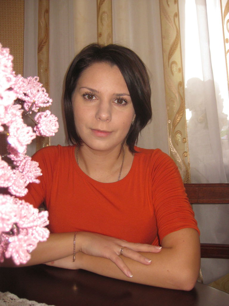 Оля Мельник