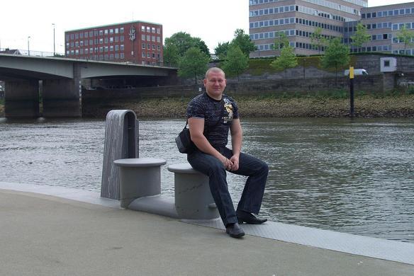 Адип Султанов