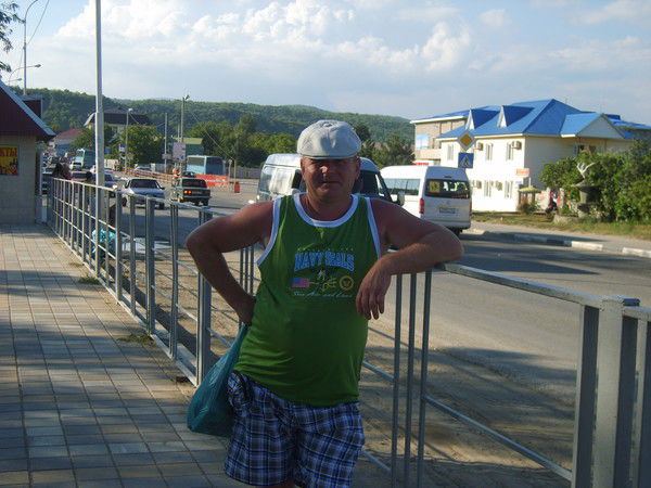 Олег Уваров