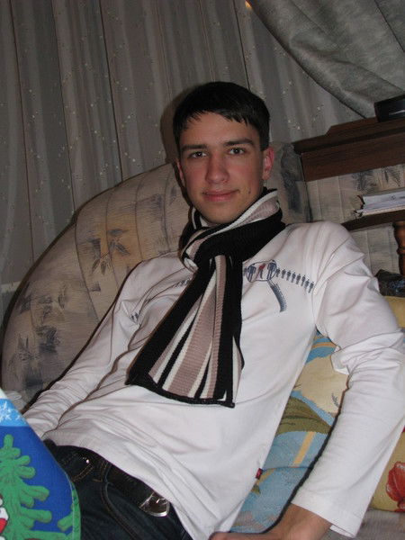 Максим Суханов