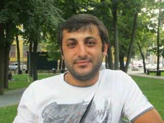 Араик Арзуманян