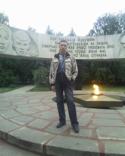 Роман Карев