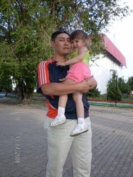 Данияр Алшоразов