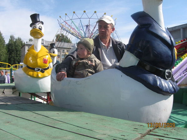 Дмитрий Нечкин