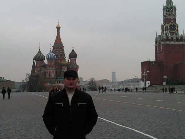 Максим Суриков