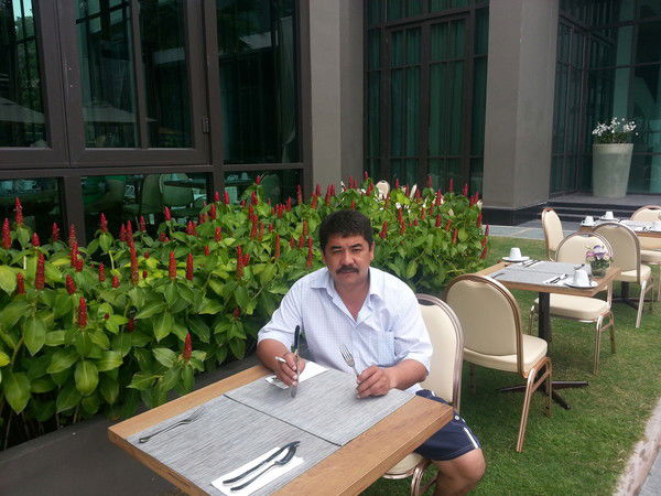 Болат Мелдебеков