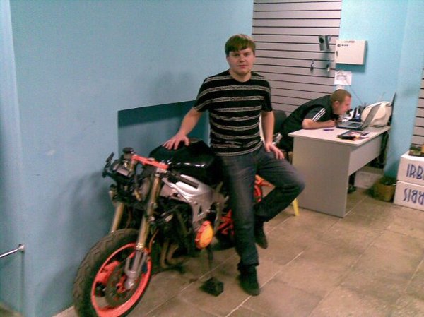 Неизвестно Неизвестно