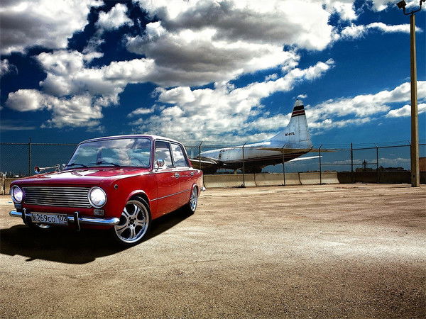 Андрей Толстых