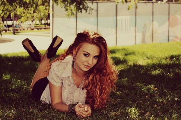 Dевyшкa С Хаpаkтероm