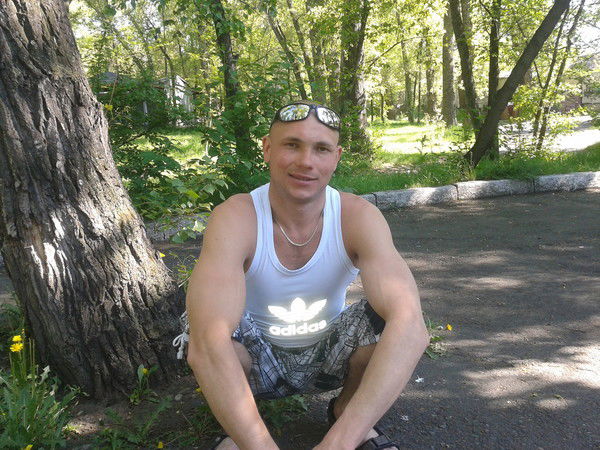 Александр Захаров