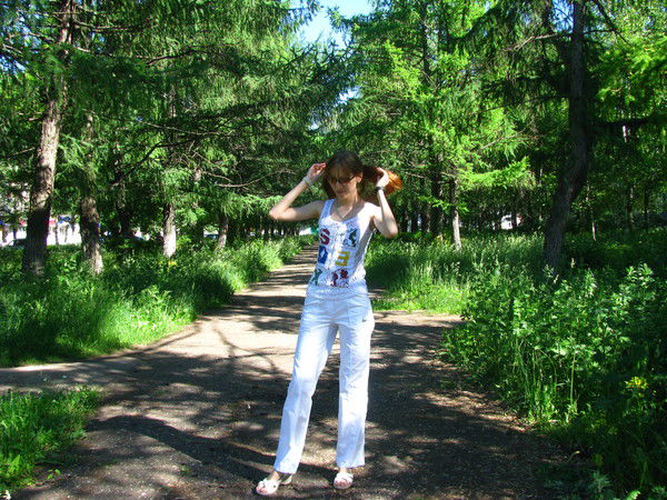 Наташа Попова