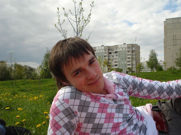 Денис Наглый Аверьянов