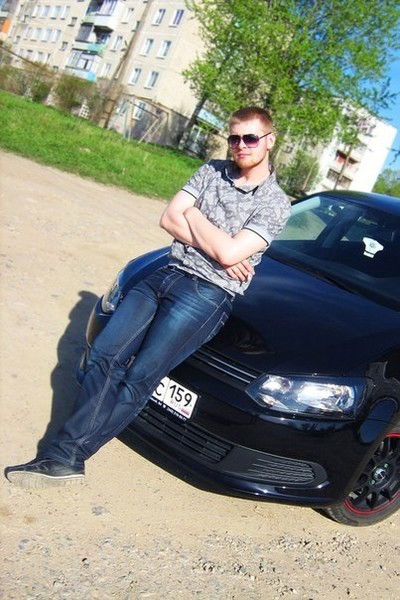 Петр Санников