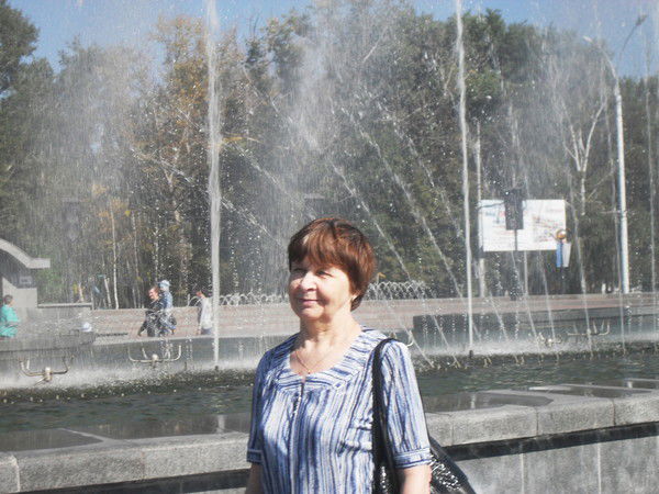 Нина Крутикова