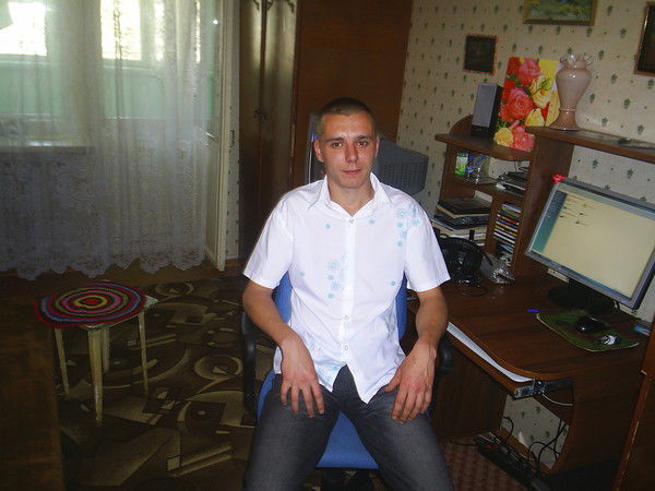 Денис Беляев