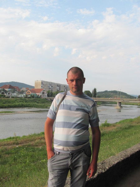 Виктор Непомящий