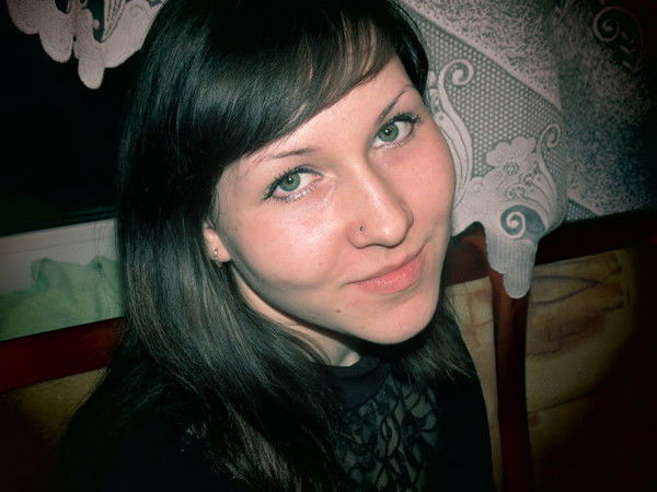 Алена Толстова