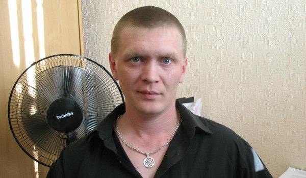 Александр Велес