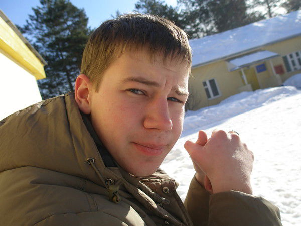 Константин Лесников