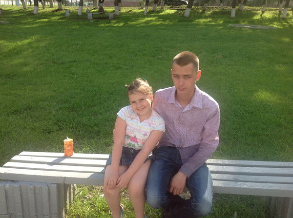 Олег Пономарев