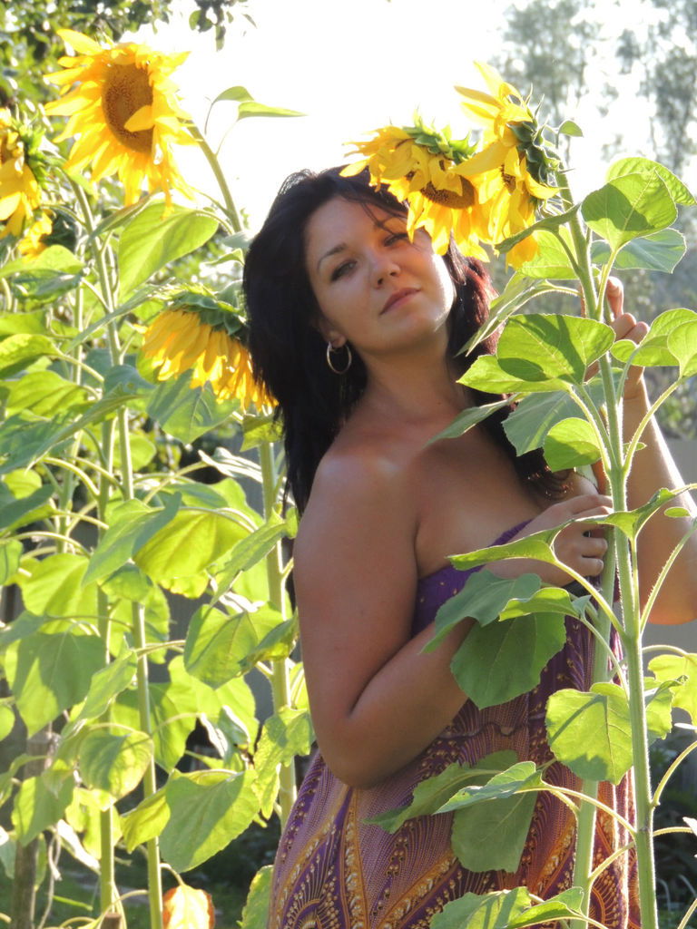 Елена Толстова